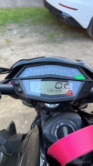 Kawasaki Z1000 - 6