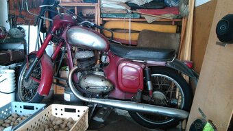Prodám Jawa 250 Sport, typ 590, r.v.1965, kola 19". - 6