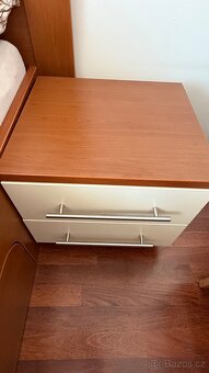 Dvoulůžková postel + noční stolky - 6