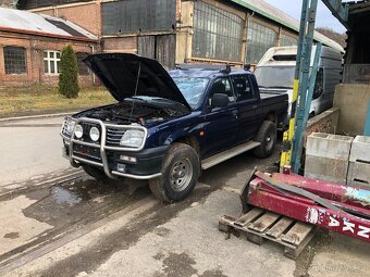 Mitsubishi L200 - 6