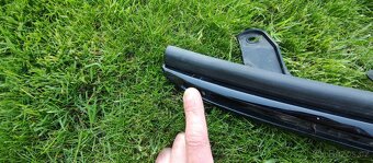 Toyota Corolla XII E21 2018 pro SEDAN - predni maska ​​logo - 6