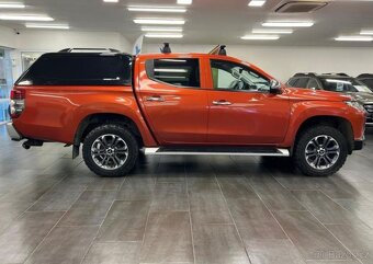 Mitsubishi L200 DCab Intense 2.2d HardTop 110 kw - 6