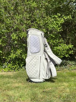 ⛳ TaylorMade golfový bag + sběrač plný míčků ZDARMA - 6
