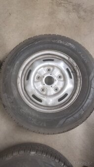 Kola ford transit 215/75/16 - 6
