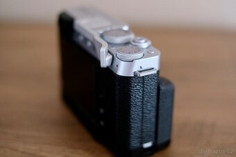 Fujifilm X-E4 - 6