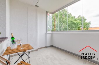 Prodej bytu v os. vlast. 2+1+prostorná lodžie/54 m2 na ul. C - 6