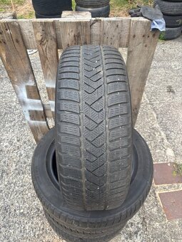 Pirelli zimní 225/55 R17 5mm - 6