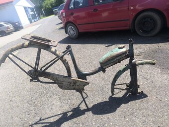 Stadion S11, rám +komplet plechařina. - 6