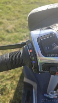 Piaggio MP3 300 Yourban - 6