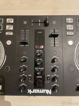 Numark Mixtrack Pro 3 - 6