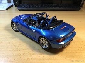 Model auta BMW M3 Roadster 1/18 - 6
