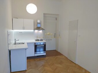 Pronájem garsoniéry, 19.2 m2, vybaveno, Pod Labuťkou, Praha - 6