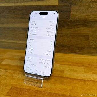 IPhone 15 Pro 256GB, bílý Titan (rok záruka) - 6