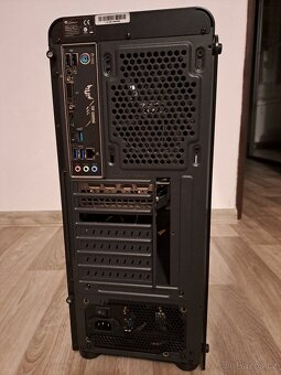 Herní PC připraven k použití - 6