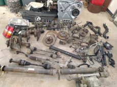 Náhradní díly VW Transportér T5 r.v. 2006 4x4 - 6