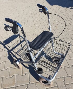 PROFI chodítko BB čtyřkolové pro seniory i POŠTOU - 6