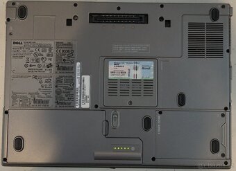 Dell Latitude D830 - 6