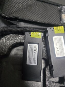 Dron LU60 se dvěma 2 kamerami a 3 bateriemi - 6