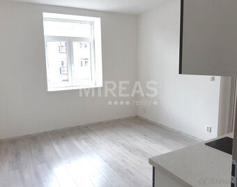 Milovice, pronájem bytu 2 + kk, 34 m2 v Milovicích okr. Nymb - 6