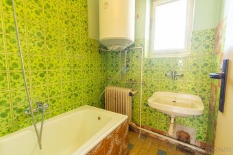 Rodinný dům 7+2 se zahradou a garáží, Bludov, okr. Šumperk - 6