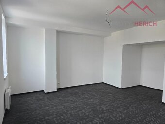 Pronájem bytu 3+kk, rekonstrukce, 103 m2, Žižkovo náměstí - - 6