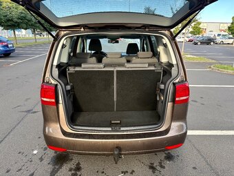 VOLKSWAGEN TOURAN 2.0 TDI HIGHLINE-PANO - 7 MÍST - 6