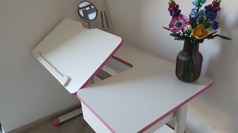 Dětský psací stůl - nastavitelná výška - 6