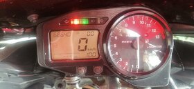 Honda CBR 954 RR - 6