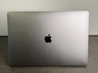 MacBook Pro 15'' 2017 / i7 / 16GB / 512GB SSD / Space Gray - 6