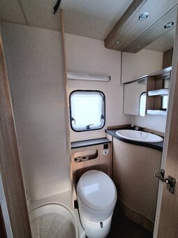 Karavan Hobby 545 KMF De Luxe Edition - 6