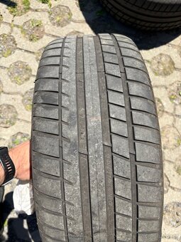 215/55 ZR16 93w - 6