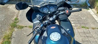 Honda Deauville 650 NT - 6