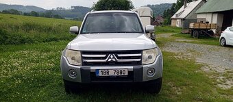 Prodám nepojízdné Mitsubishi Pajero IV - 6