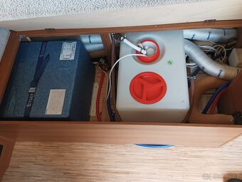 Hobby 495 UL Premium. Max. výbava - 6
