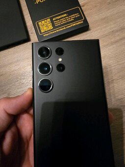 Samsung Galaxy S23 Ultra 256 GB + příslušenství - 6