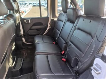 Jeep Wrangler, 2,0 Unlimited Sahara 4x4 - 6