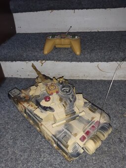 Tank na vysílačku - 6