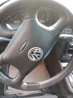 Volkswagen golf - 6
