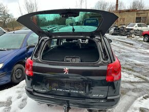 Dily z tohoto vozu Peugeot 207 sw - 6