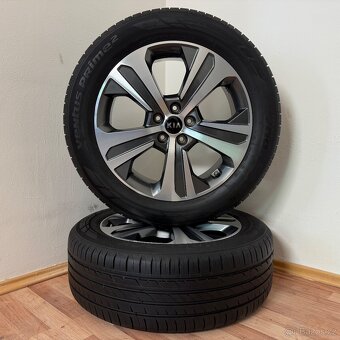 KIA SORENTO 5x114,3 R19 ET49,5+LETNÍ 235/55R19 7mm - 6