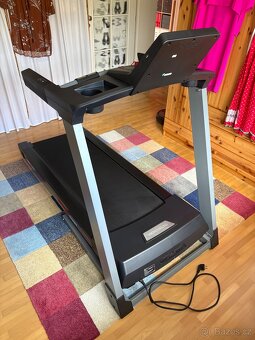 Běžecký pás Flow Fitness DTM 2000i - 6