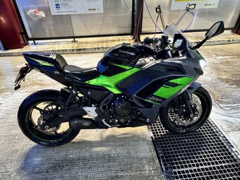 Kawasaki ninja 650 - 6