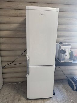 Lednice s mrazákem BEKO - 6