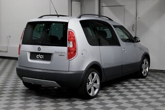 Škoda Roomster 1.4i 16V 63kW Scout 05/2010     103 000 km - 6