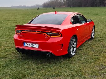 Dodge charger 5.7hemi 276kw rok výroby 2020 - 6