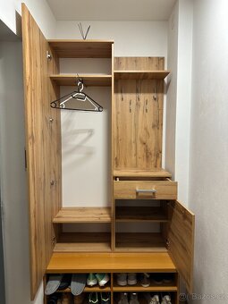 Předsíňová skříň (stěna) - 6