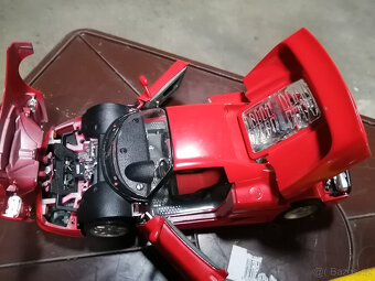 Bburago Ferrari F50, 1:18 červené - 6