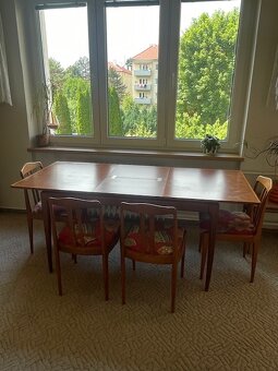 Stůl + 4 židle ( dřevo) - 6