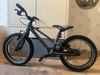 Lehoučké dětské kolo Specialized Jett, vel. 16 - 6