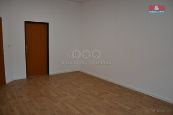 Prodej bytu 2+1, 56 m², Náchod, sídliště Plhov - 6